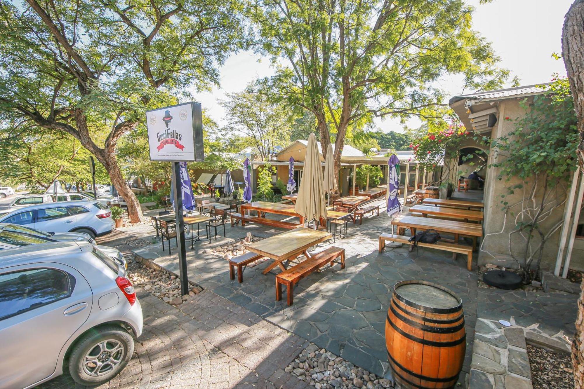 Suite 9 The Village Windhoek Exterior photo