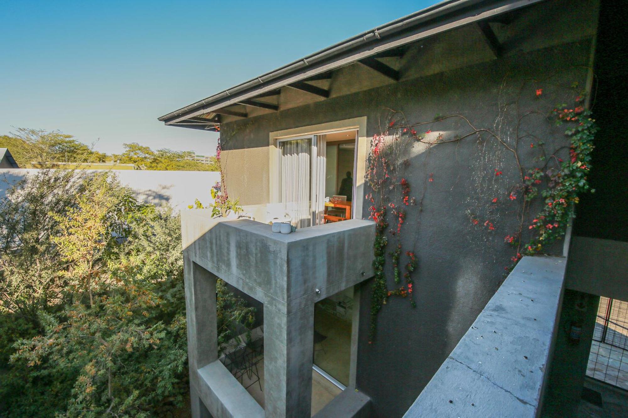 Suite 9 The Village Windhoek Exterior photo